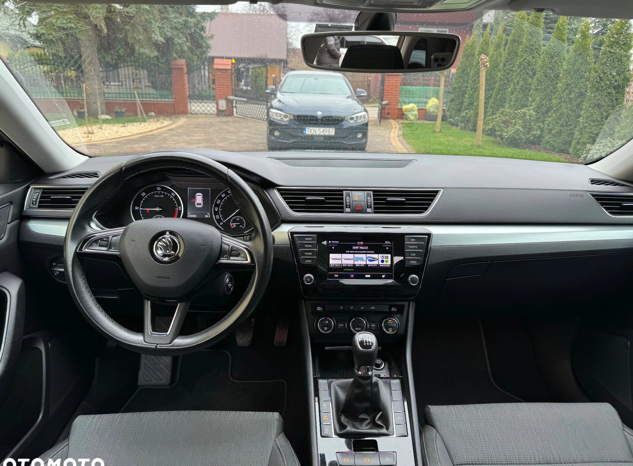 Skoda Superb cena 56900 przebieg: 216550, rok produkcji 2015 z Oleszyce małe 781